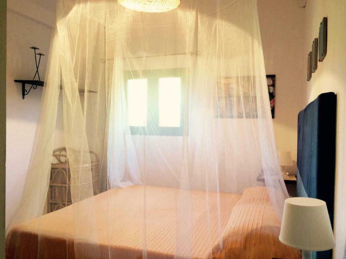 Casa Del Mirto Bianco Villa Chia Buitenkant foto
